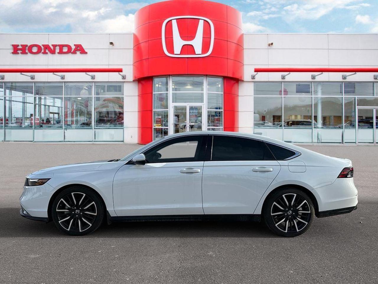 2025 Honda Accord Hybrid TOURING Photo2