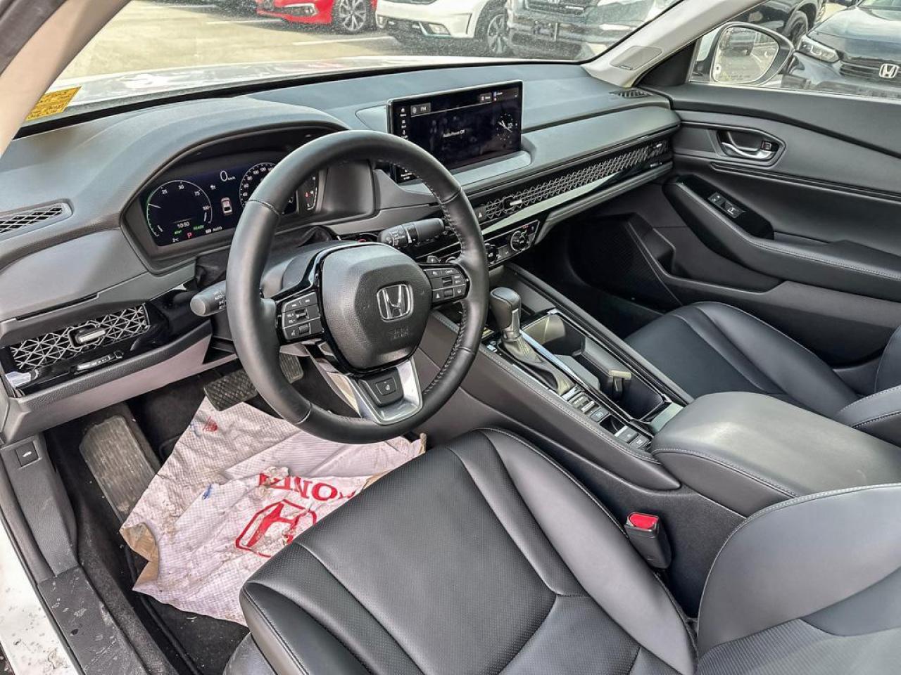 2025 Honda Accord Hybrid TOURING Photo