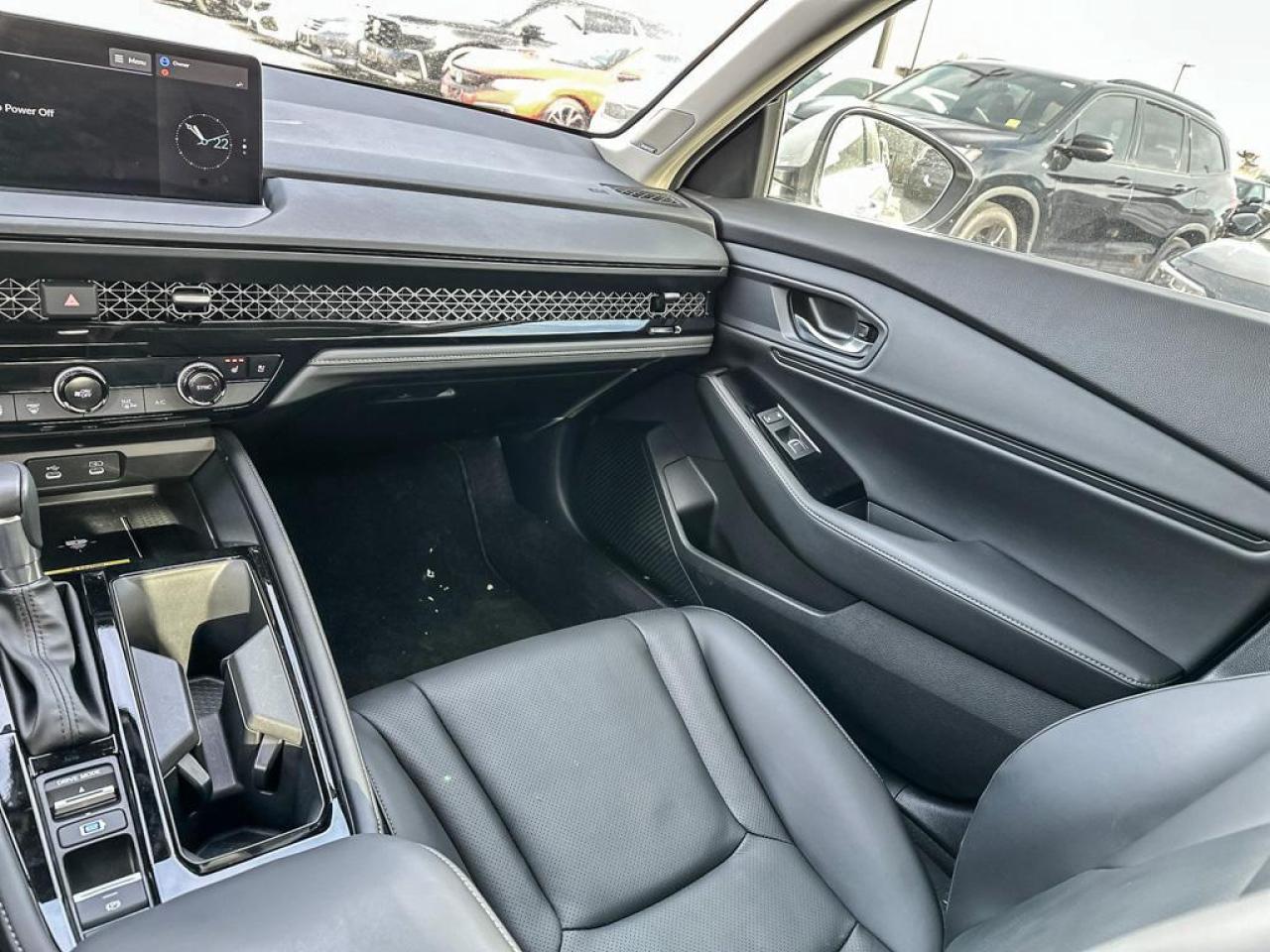 2025 Honda Accord Hybrid TOURING Photo