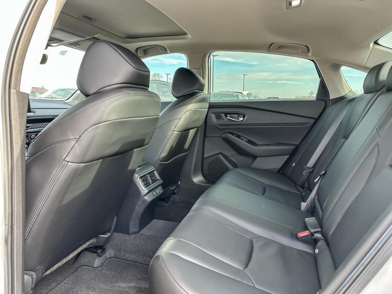 2025 Honda Accord Hybrid TOURING Photo