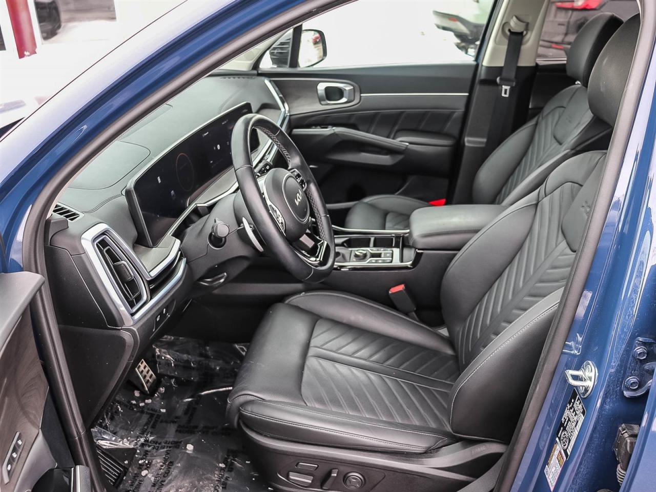 2025 Kia Sorento X-LINE LIMITED   SNOW TIRES INCLUDED   CLEAN Photo