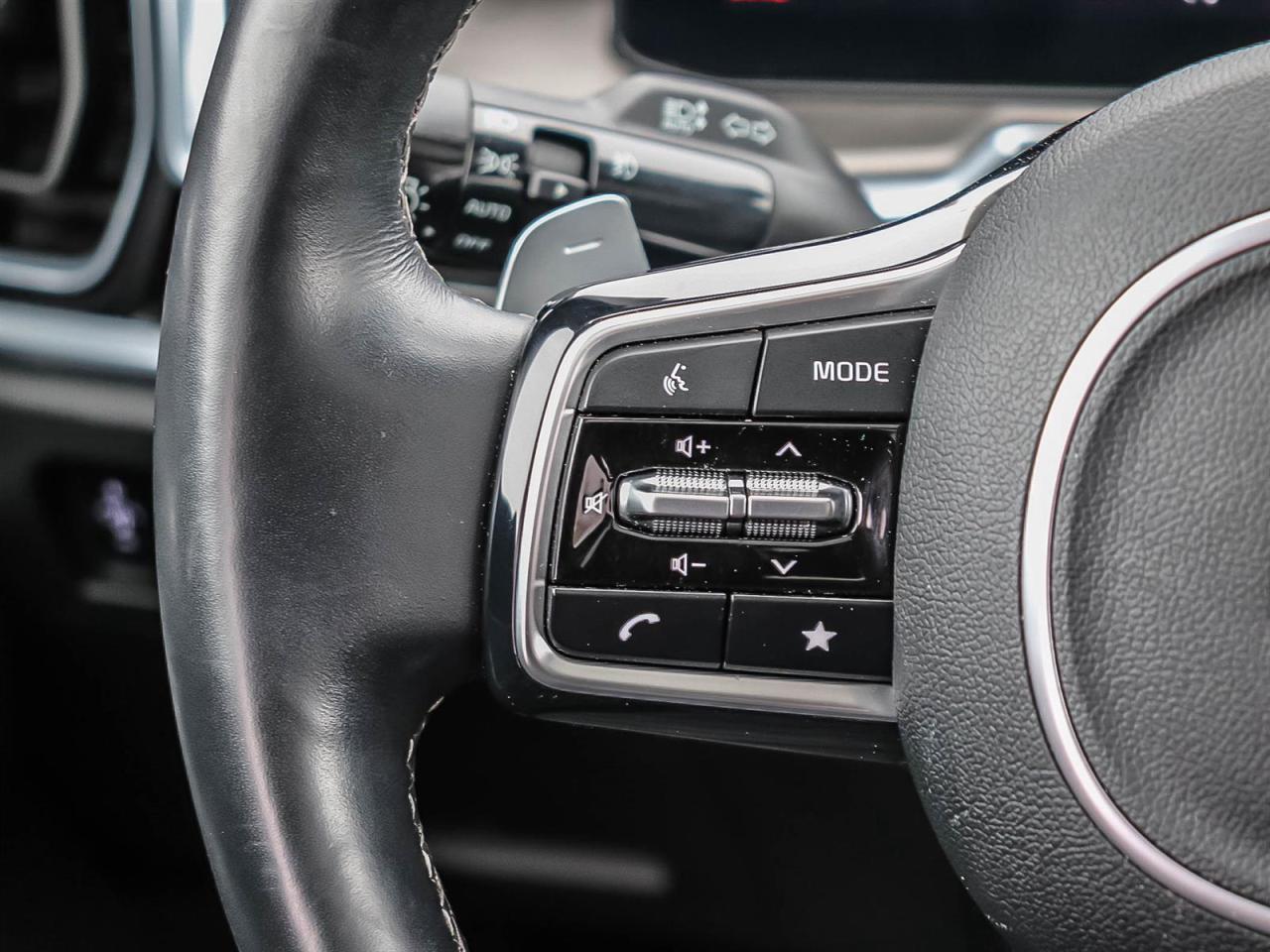 2025 Kia Sorento X-LINE LIMITED   SNOW TIRES INCLUDED   CLEAN Photo