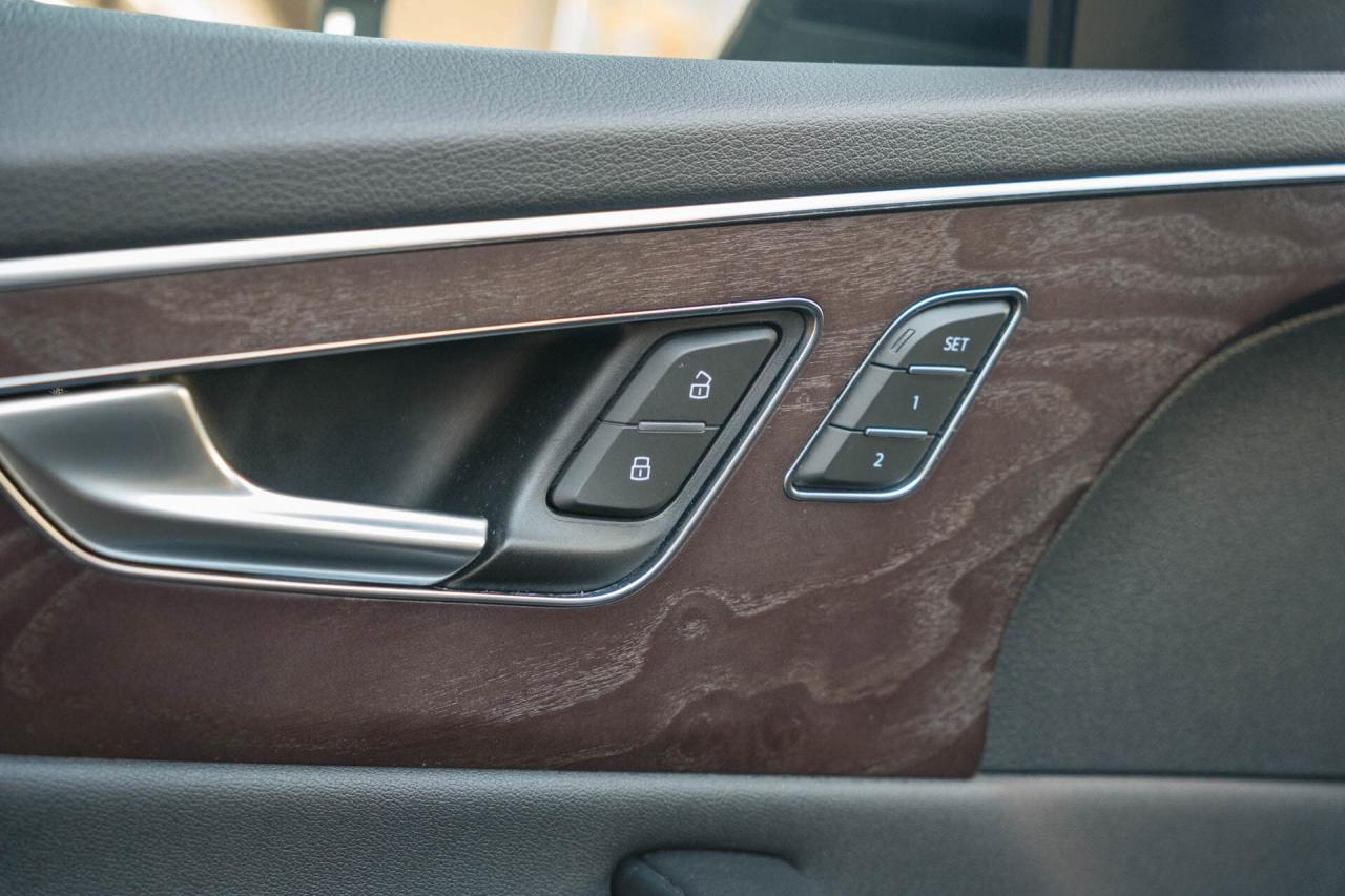 2019 Audi Q8 Progressiv Photo