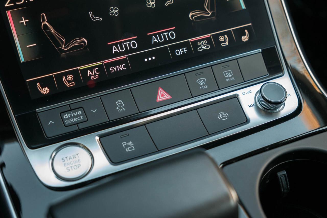 2019 Audi Q8 Progressiv Photo