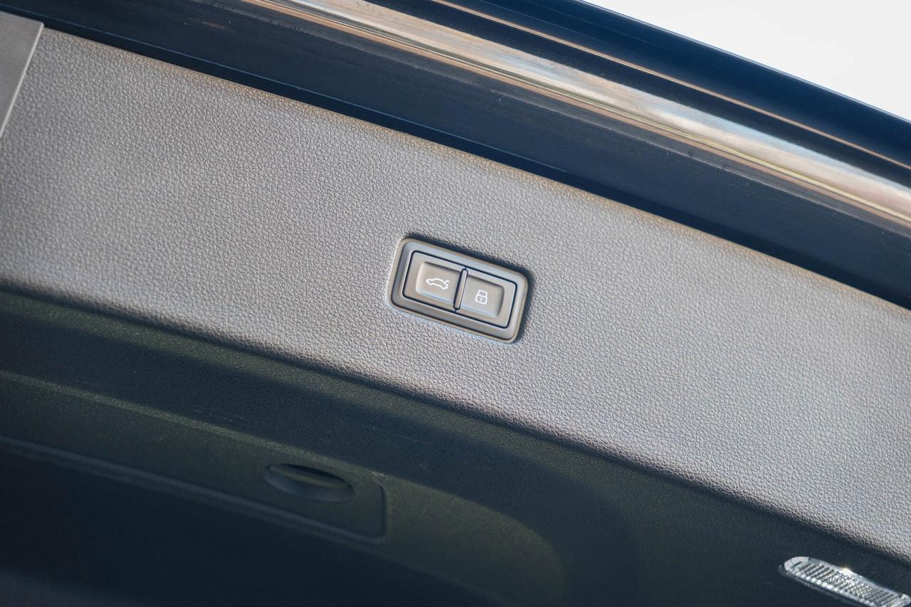 2019 Audi Q8 Progressiv Photo