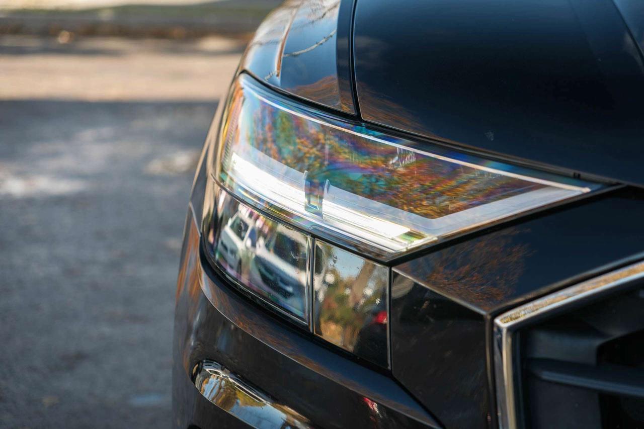 2019 Audi Q8 Progressiv Photo