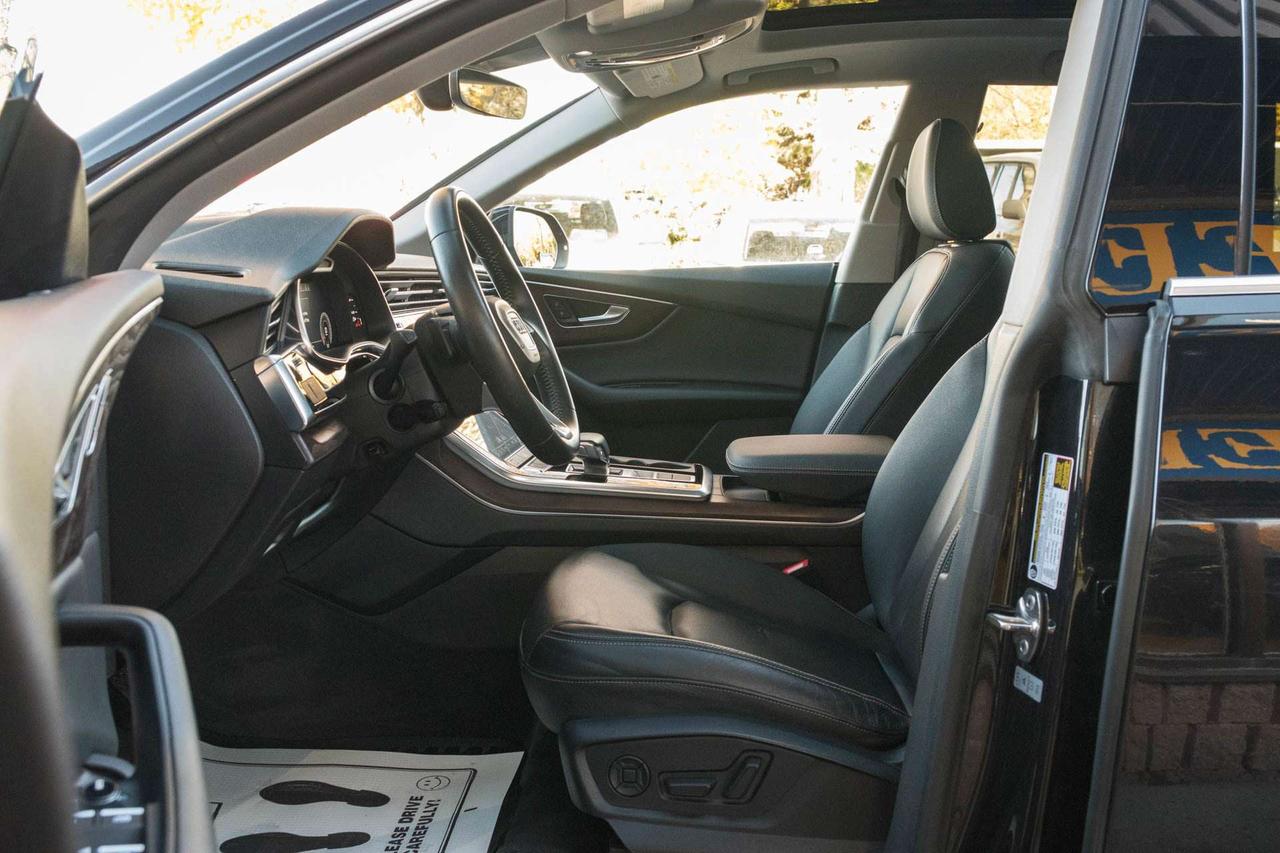 2019 Audi Q8 Progressiv Photo