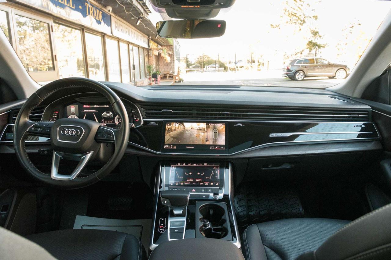 2019 Audi Q8 Progressiv Photo
