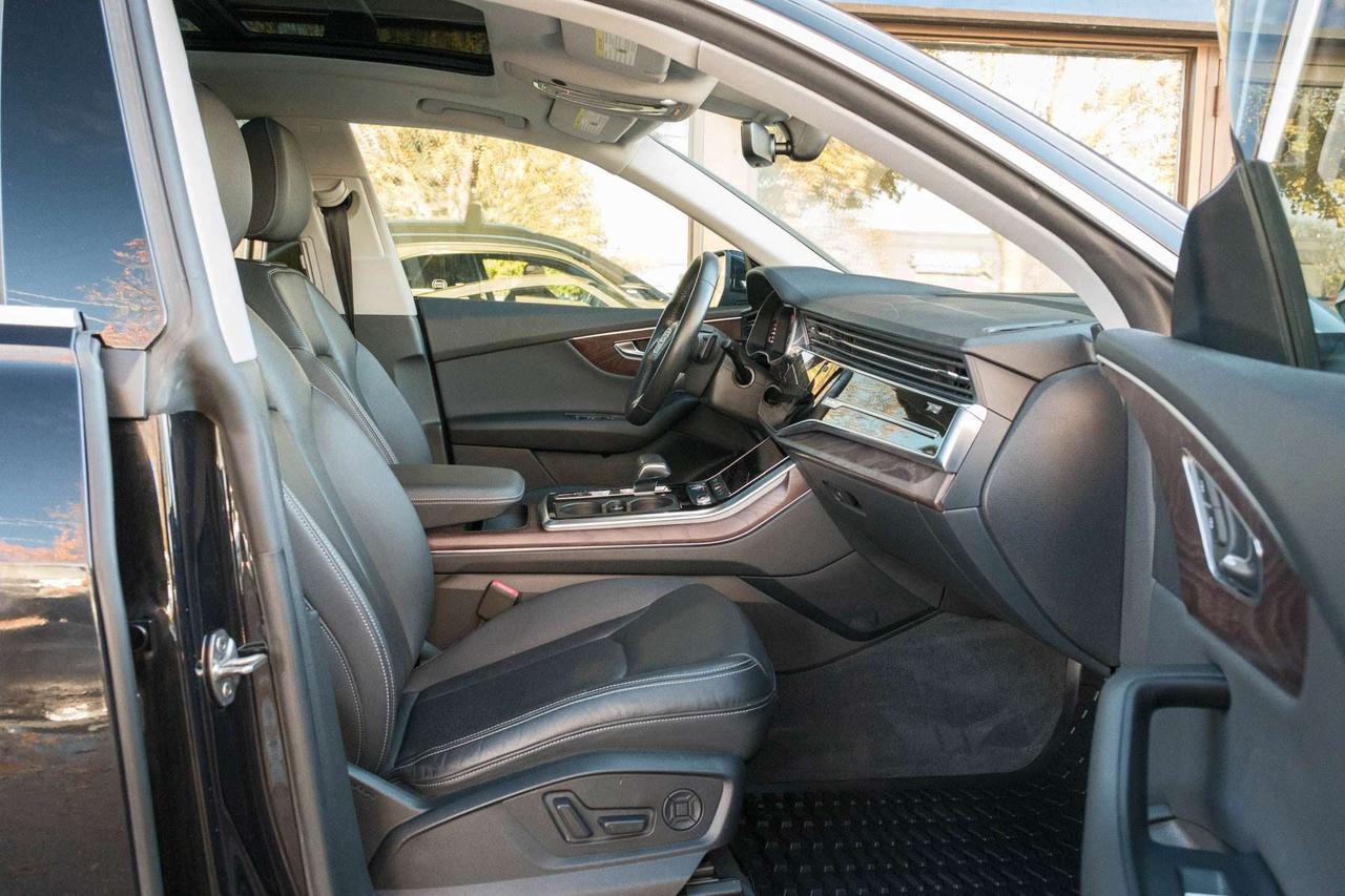 2019 Audi Q8 Progressiv Photo