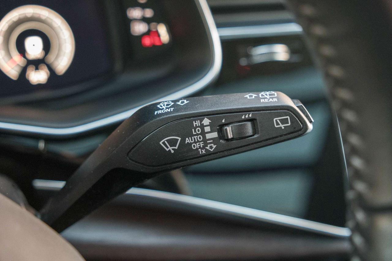 2019 Audi Q8 Progressiv Photo