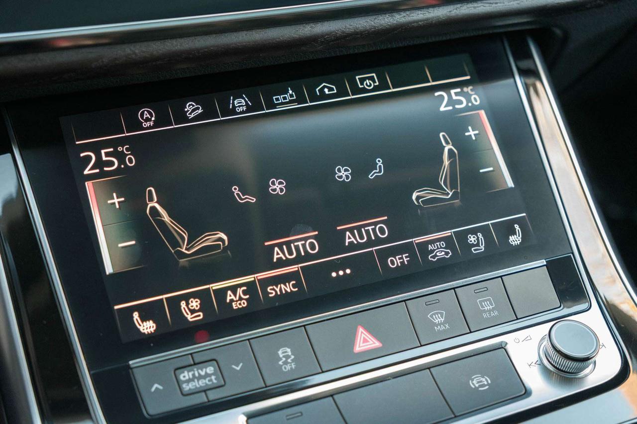2019 Audi Q8 Progressiv Photo