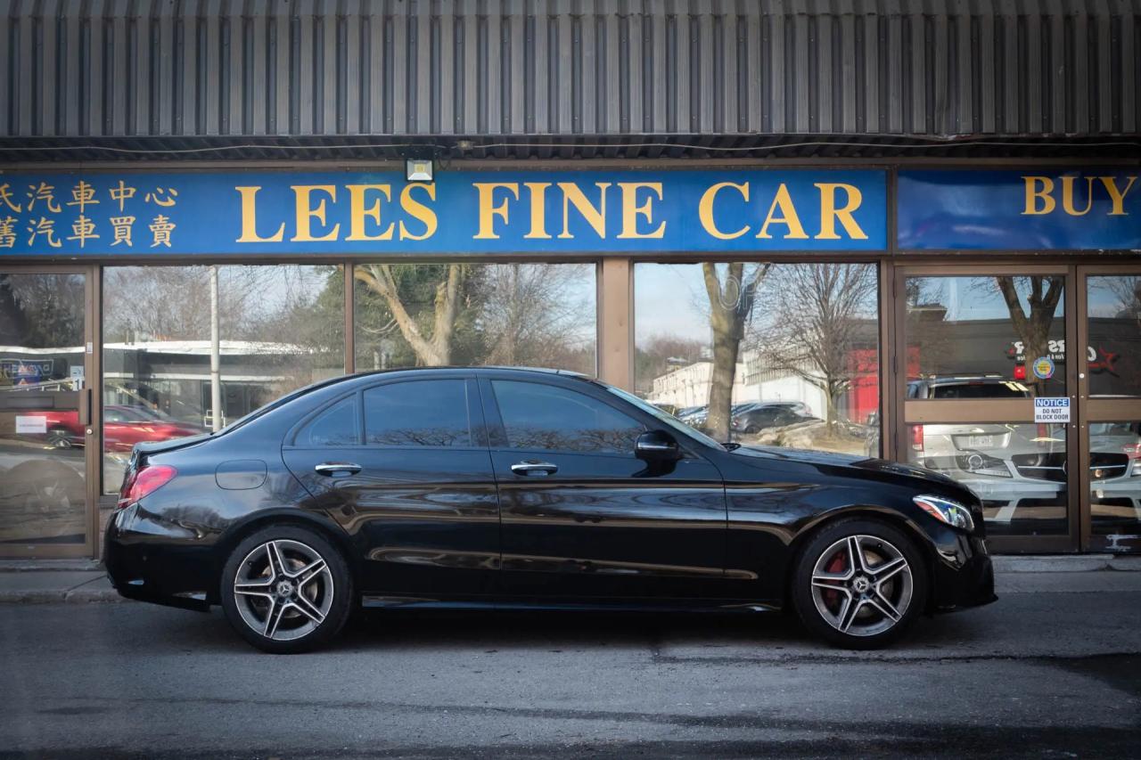2017 Mercedes-Benz C-Class C300 4MATIC Sedan Photo4
