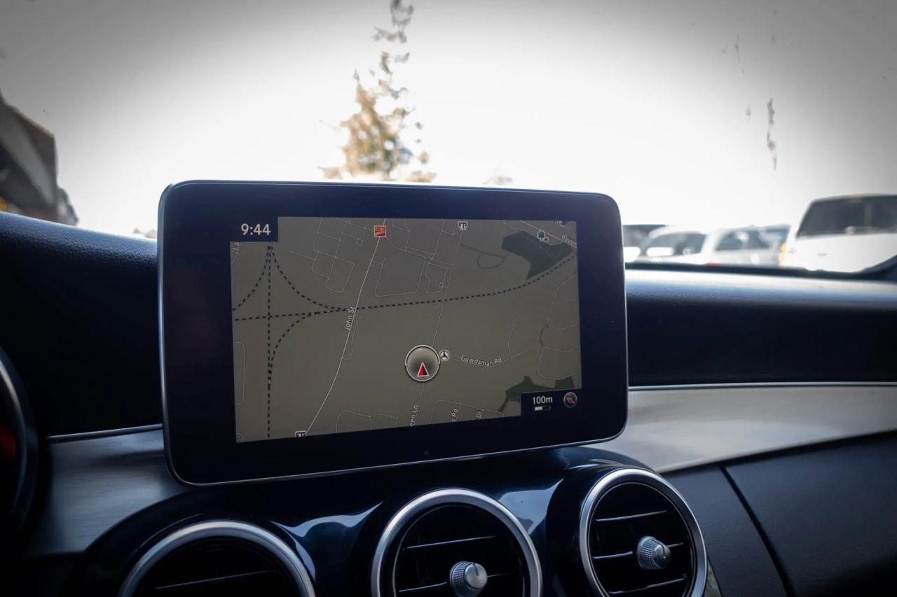 2017 Mercedes-Benz C-Class C300 4MATIC Sedan Photo