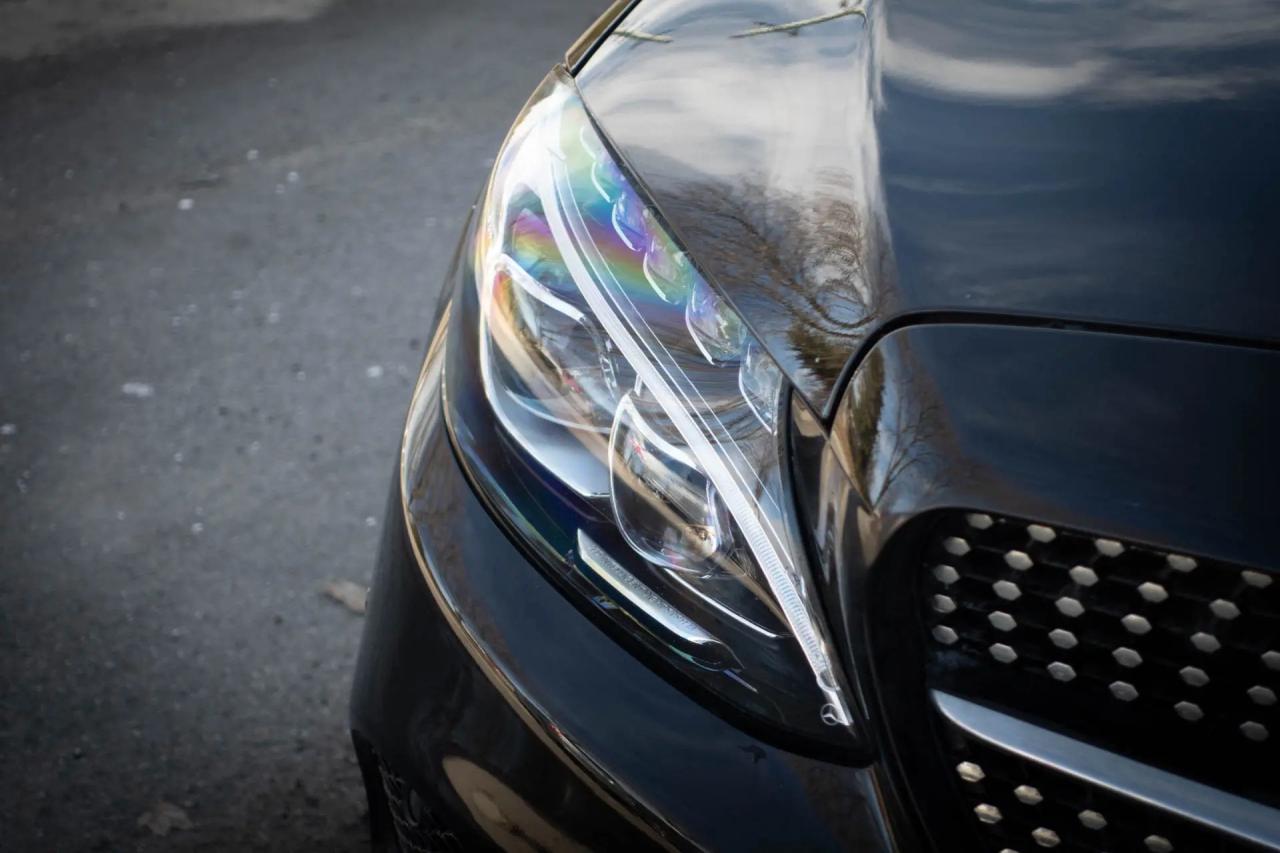 2017 Mercedes-Benz C-Class C300 4MATIC Sedan Photo