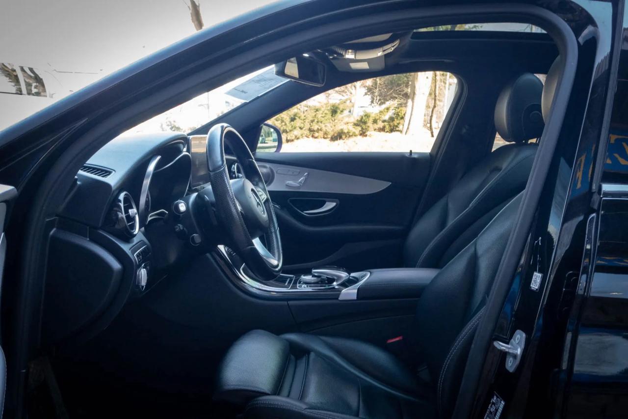 2017 Mercedes-Benz C-Class C300 4MATIC Sedan Photo