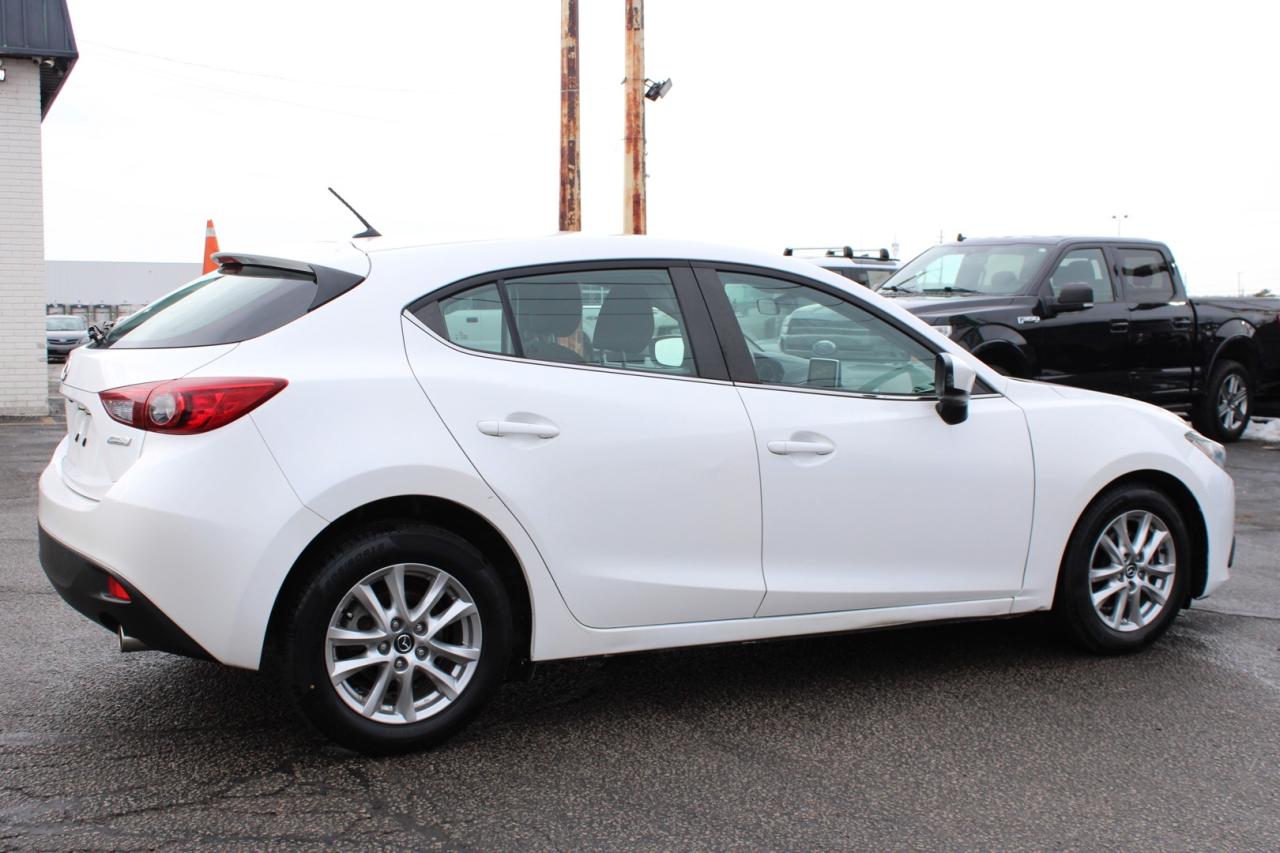 2016 Mazda MAZDA3 i Touring   Hatchback   No Accident   $83/Weekly Photo