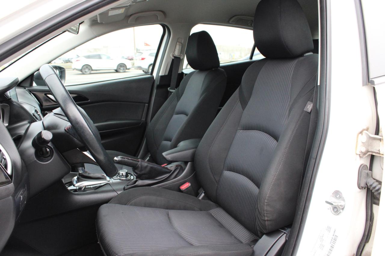 2016 Mazda MAZDA3 i Touring   Hatchback   No Accident   $83/Weekly Photo