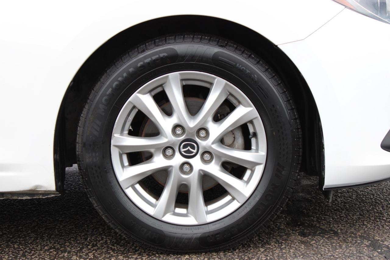 2016 Mazda MAZDA3 i Touring   Hatchback   No Accident   $83/Weekly Photo