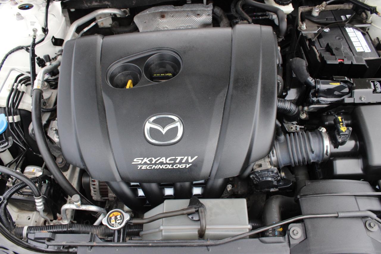 2016 Mazda MAZDA3 i Touring   Hatchback   No Accident   $83/Weekly Photo