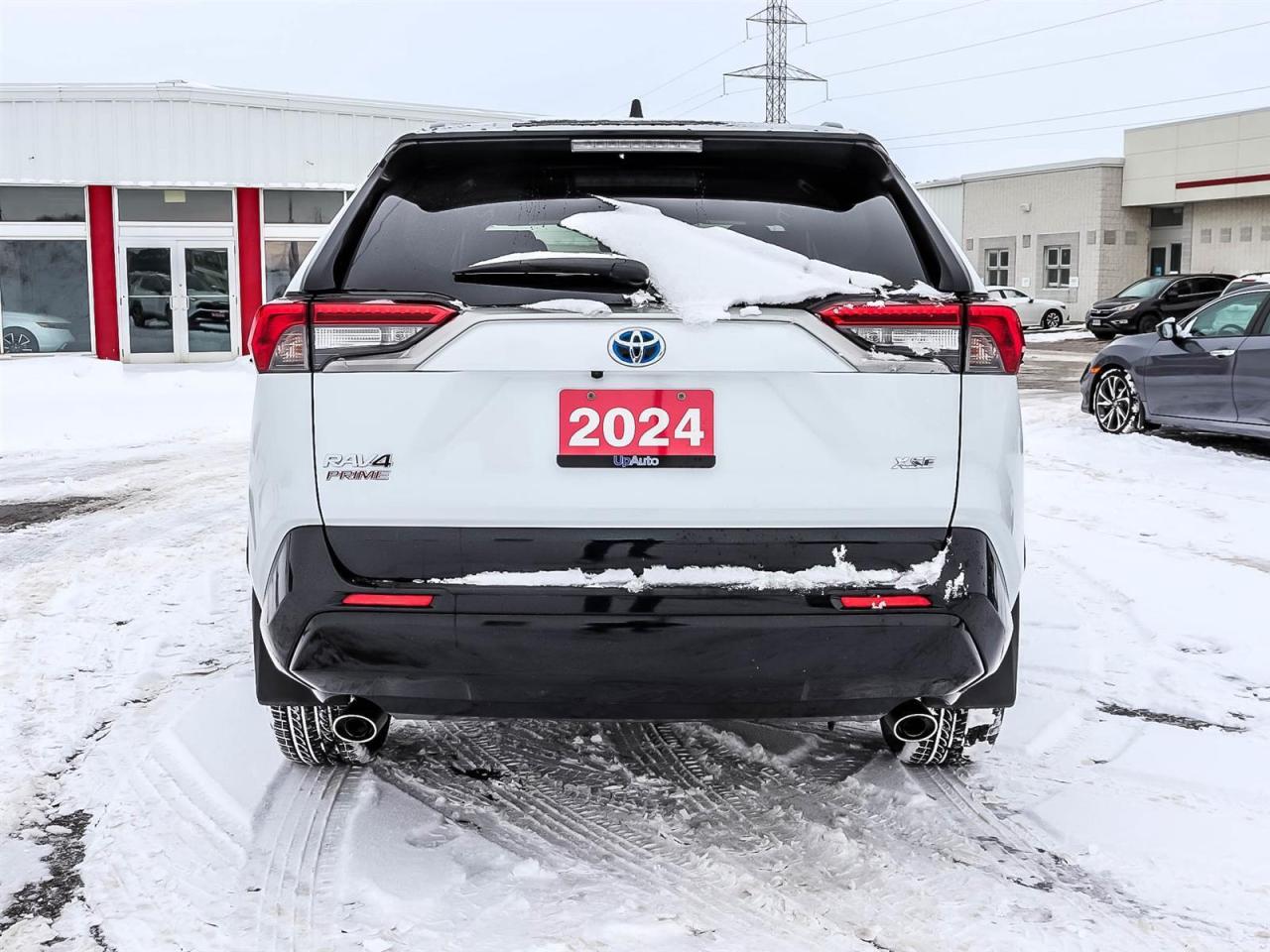 2024 Toyota RAV4 Prime XSE   PLUG IN HYBRID   LOW LOW MILEAGE Photo