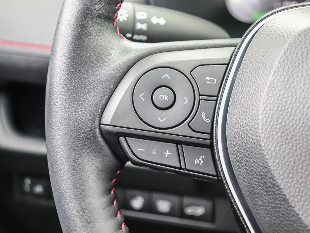 2024 Toyota RAV4 Prime XSE   PLUG IN HYBRID   LOW LOW MILEAGE Photo