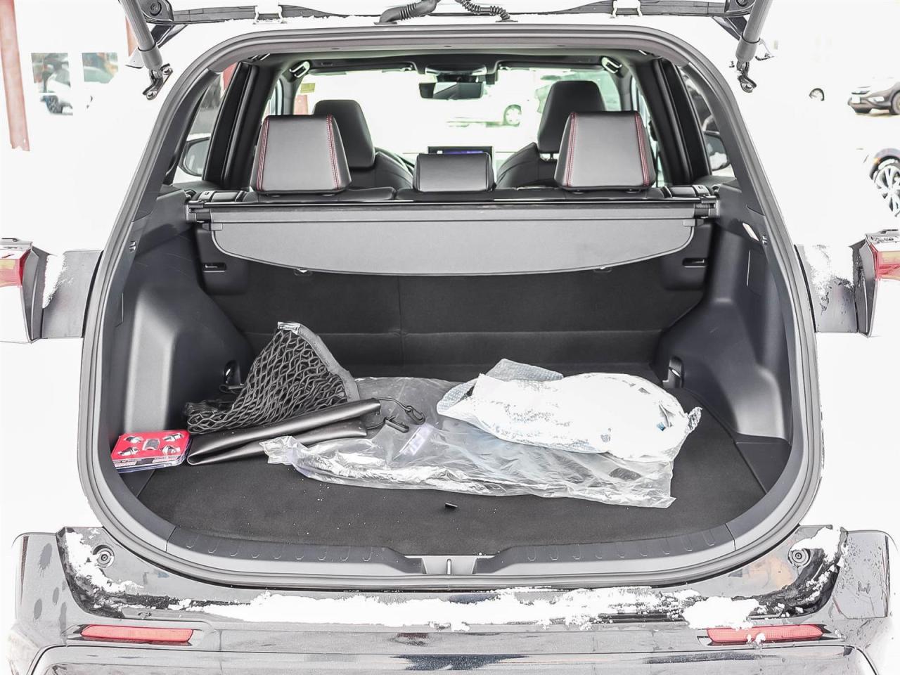 2024 Toyota RAV4 Prime XSE   PLUG IN HYBRID   LOW LOW MILEAGE Photo