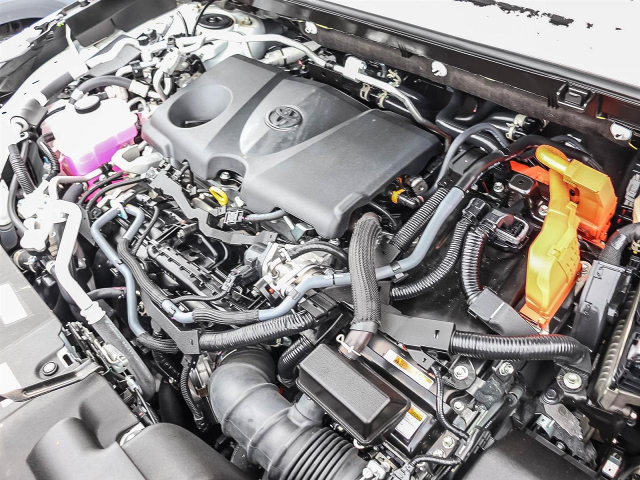 2024 Toyota RAV4 Prime XSE   PLUG IN HYBRID   LOW LOW MILEAGE Photo