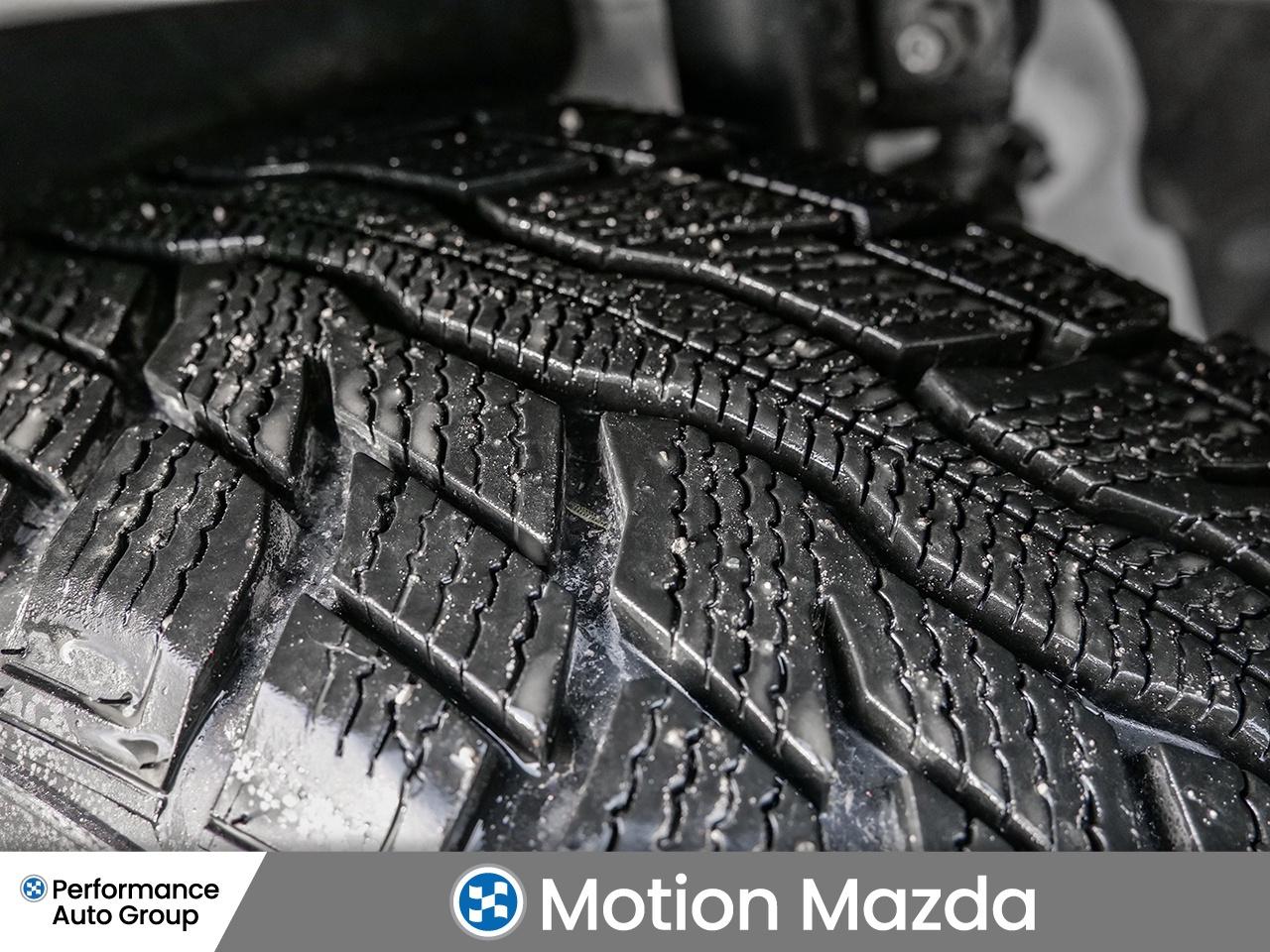 2021 Ford Escape SEL AWD  FRESH TRADE   REMOTE START   CO-PILOT 360 Photo