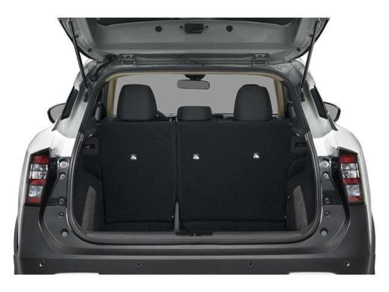 2025 Nissan Kicks S Photo