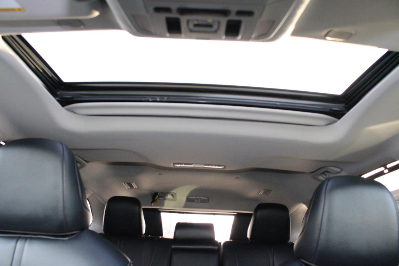 2023 Toyota Highlander XLE AWD 2.4L Navigation Camera 8 Passenger $134/We Photo