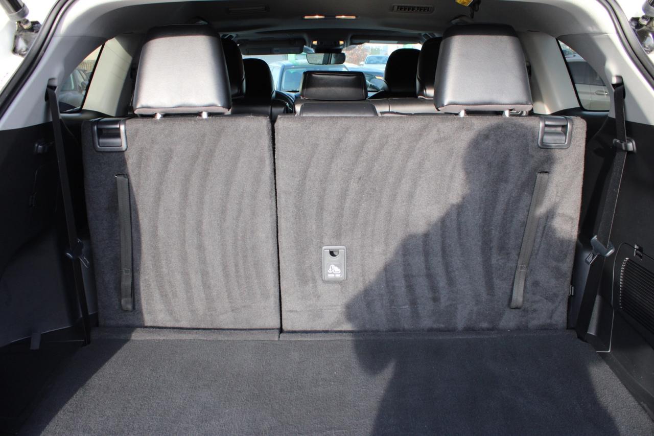 2023 Toyota Highlander XLE AWD 2.4L Navigation Camera 8 Passenger $134/We Photo