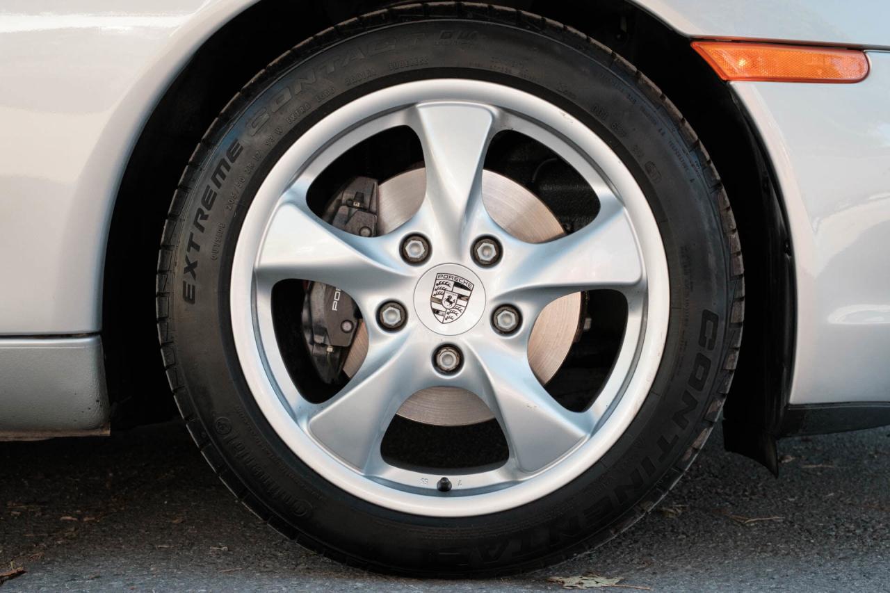 2001 Porsche Boxster BASE Photo