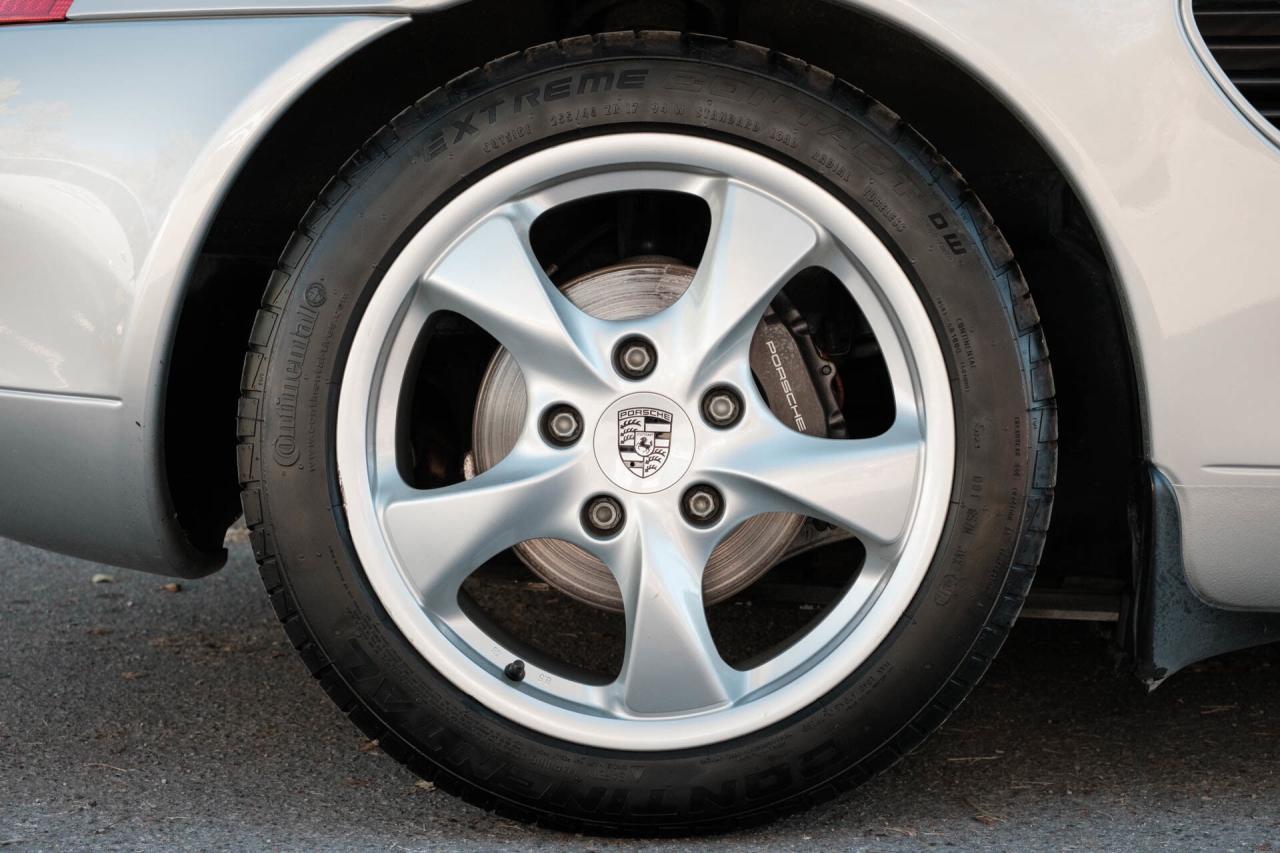 2001 Porsche Boxster BASE Photo