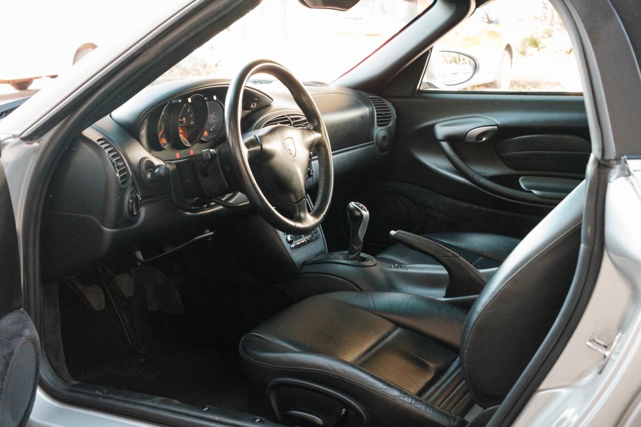 2001 Porsche Boxster BASE Photo