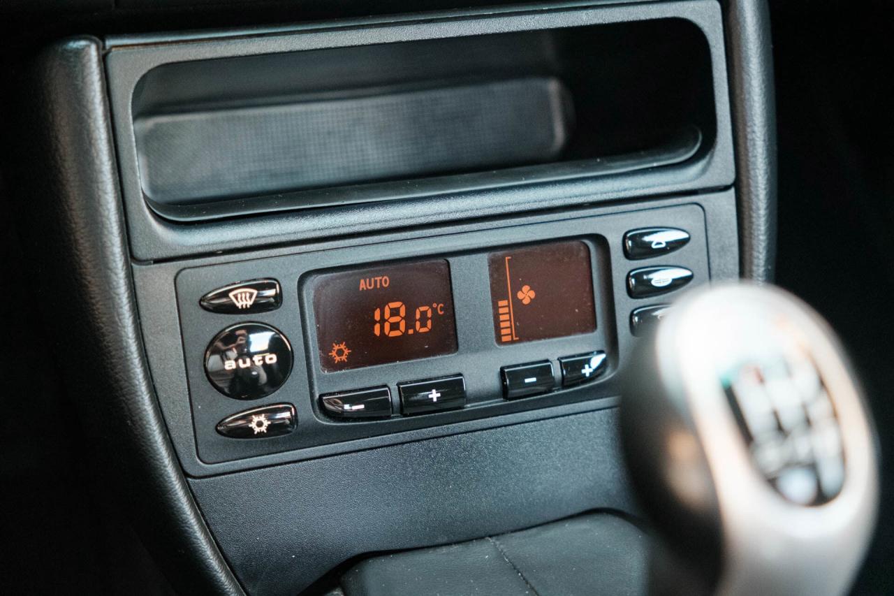 2001 Porsche Boxster BASE Photo