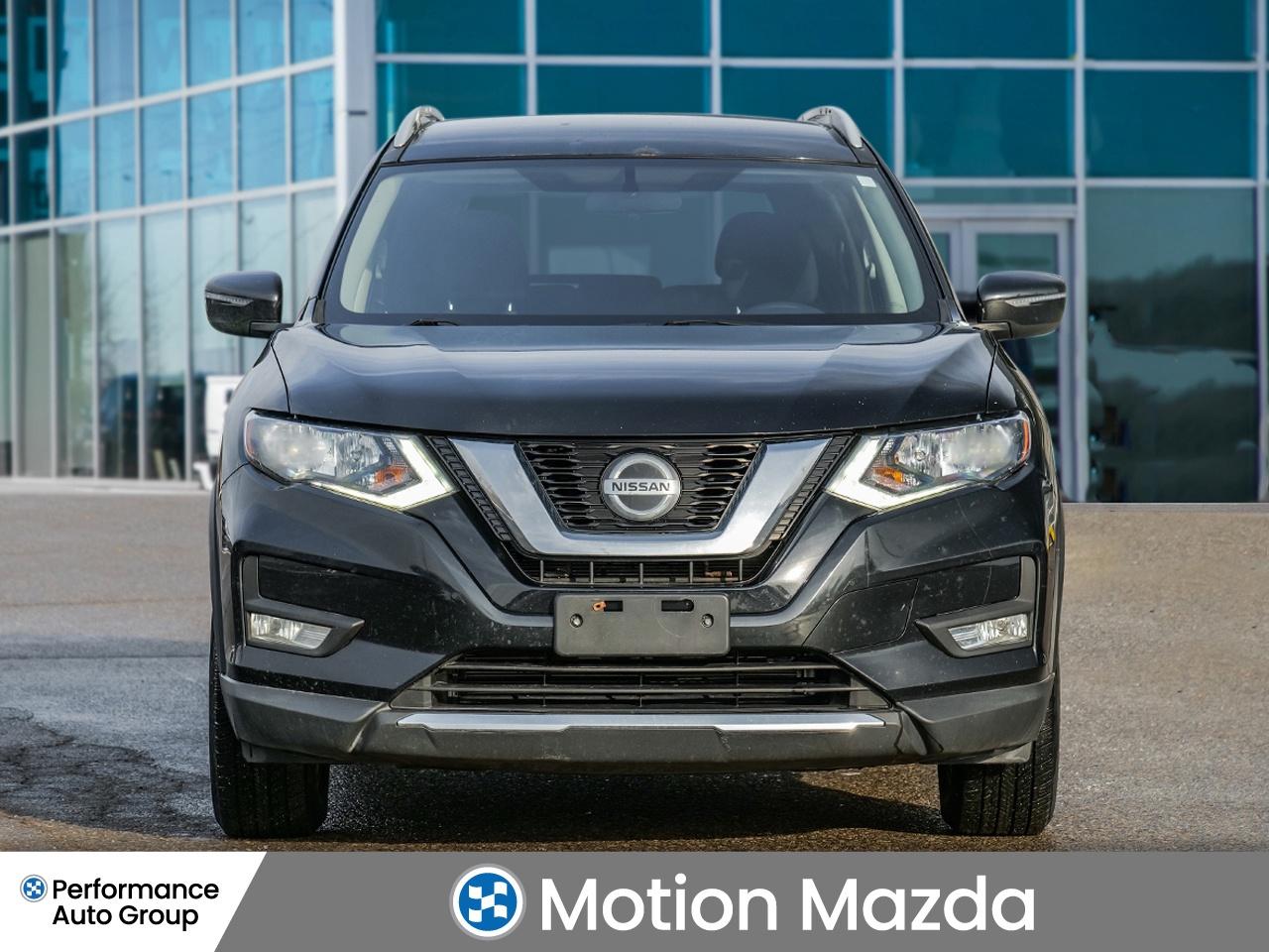 2018 Nissan Rogue AWD SV   FRESH TRADE   CLEAN CARFAX   HEATED SEATS Photo4