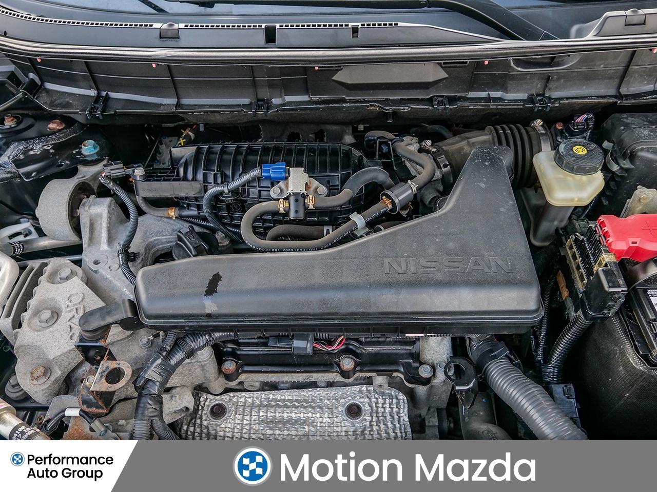 2018 Nissan Rogue AWD SV   FRESH TRADE   CLEAN CARFAX   HEATED SEATS Photo