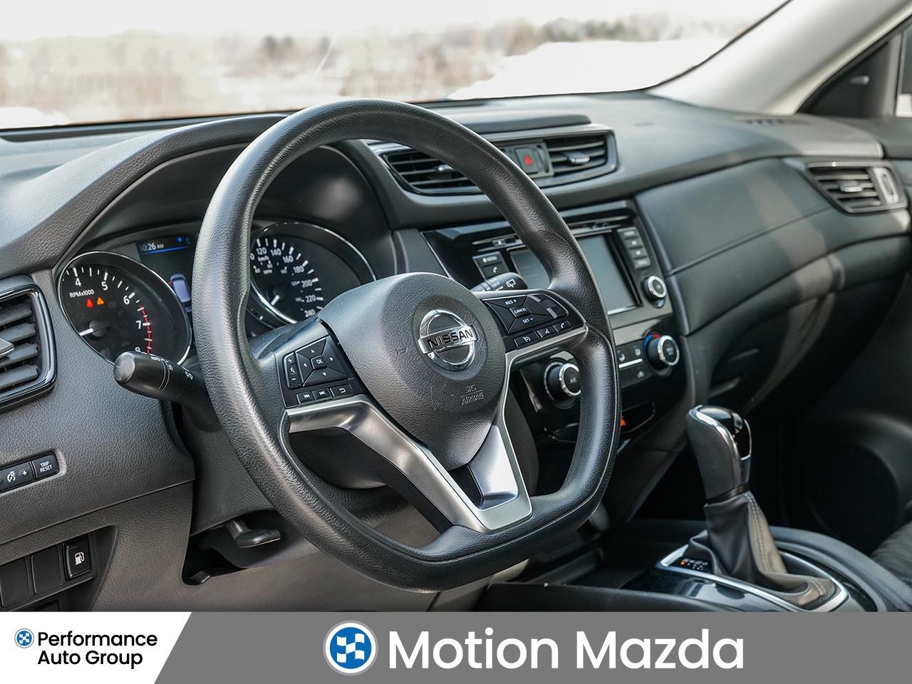 2018 Nissan Rogue AWD SV   FRESH TRADE   CLEAN CARFAX   HEATED SEATS Photo