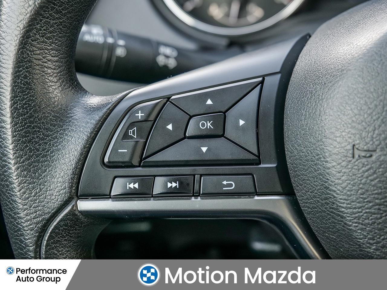 2018 Nissan Rogue AWD SV   FRESH TRADE   CLEAN CARFAX   HEATED SEATS Photo