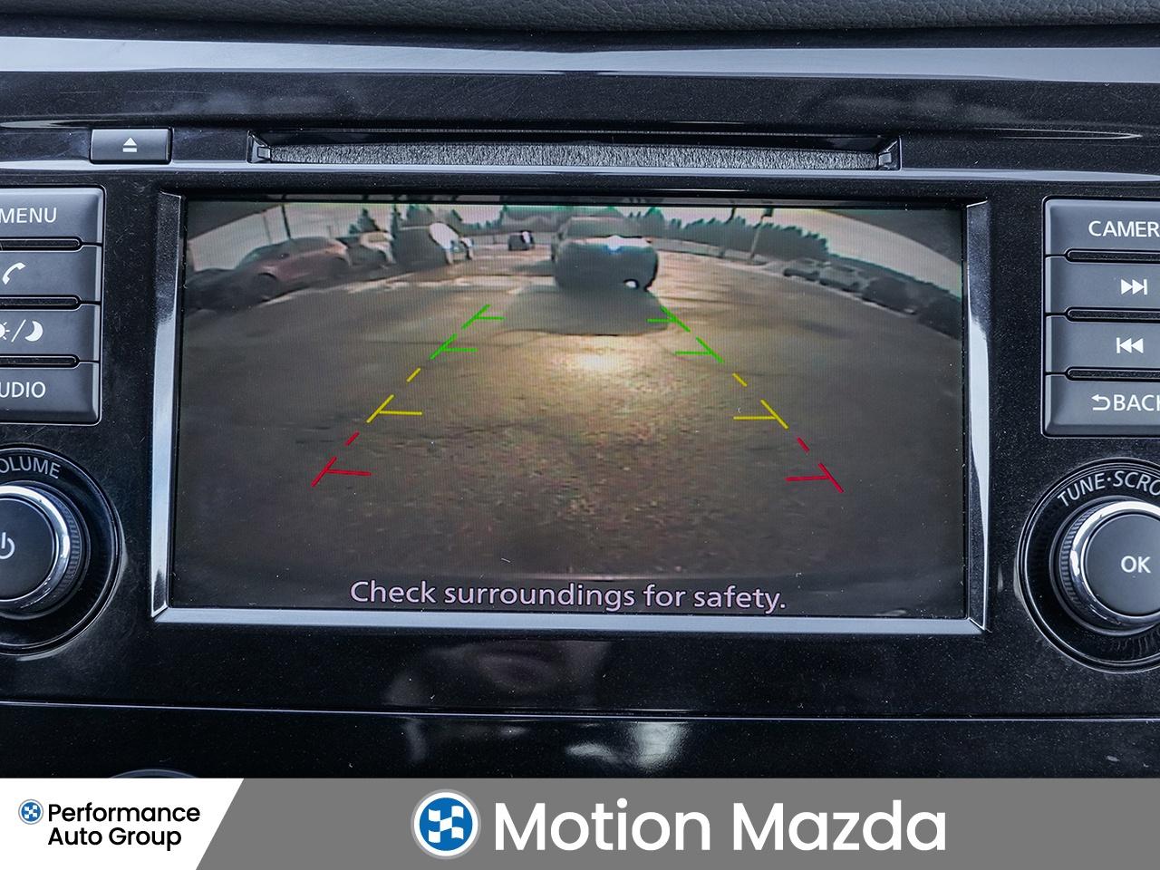 2018 Nissan Rogue AWD SV   FRESH TRADE   CLEAN CARFAX   HEATED SEATS Photo