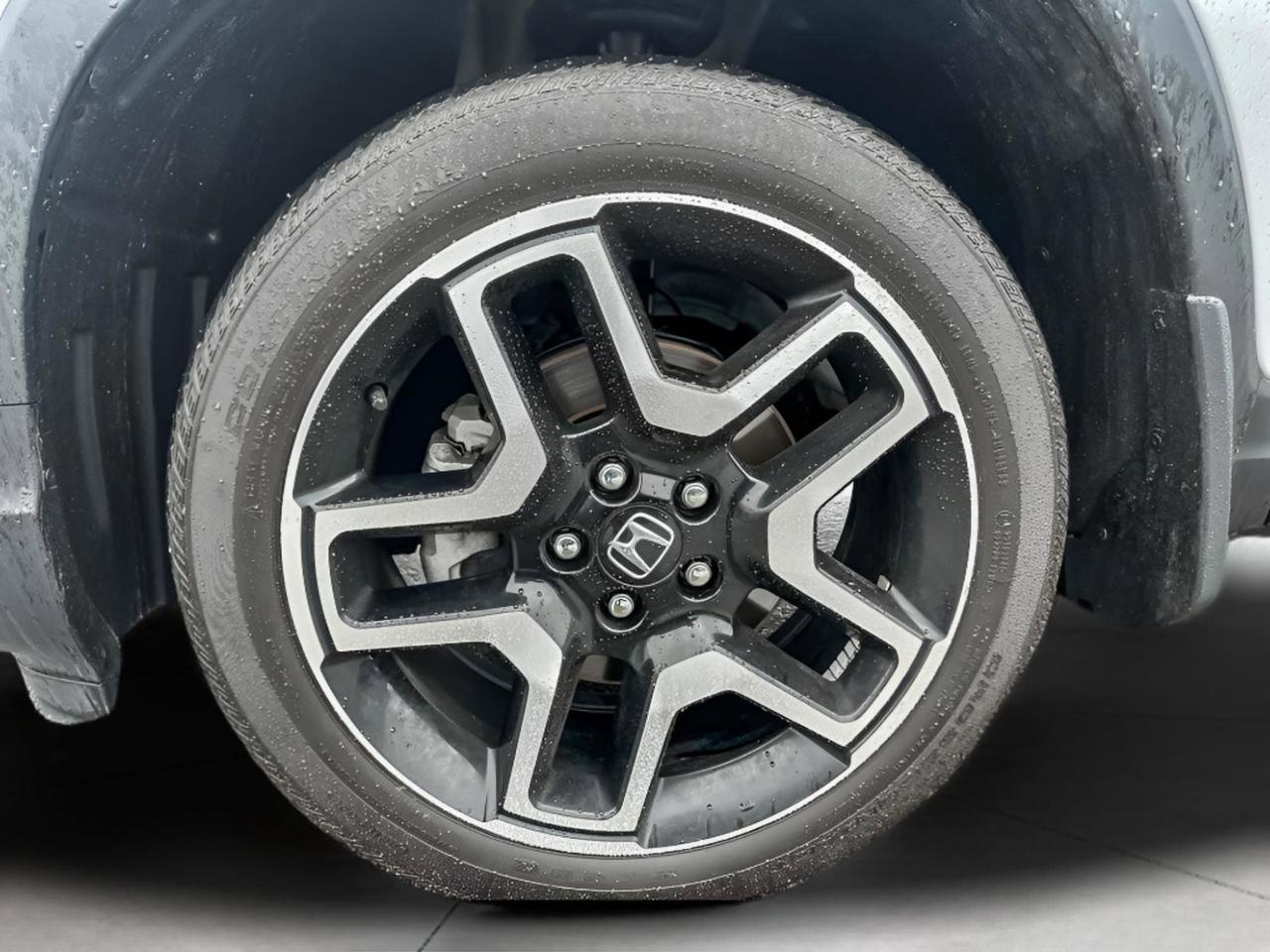 2022 Honda Passport Touring Photo