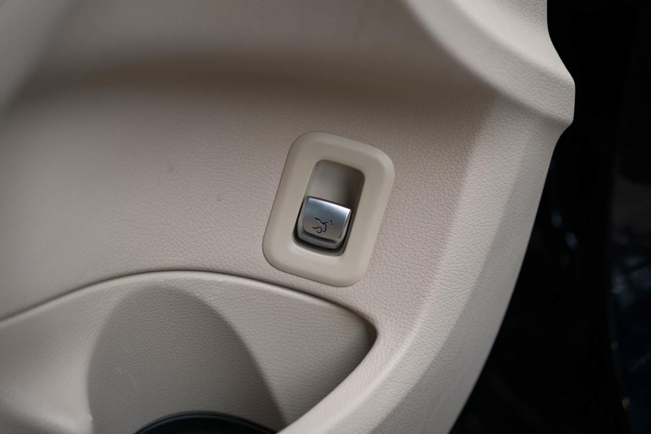 2019 Mercedes-Benz C-Class C300 4MATIC Photo