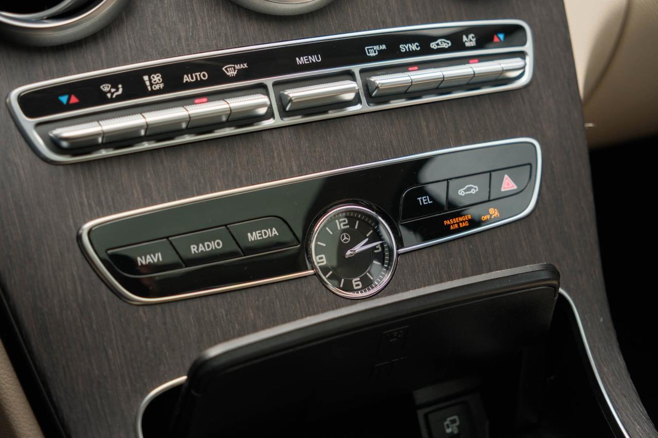 2019 Mercedes-Benz C-Class C300 4MATIC Photo