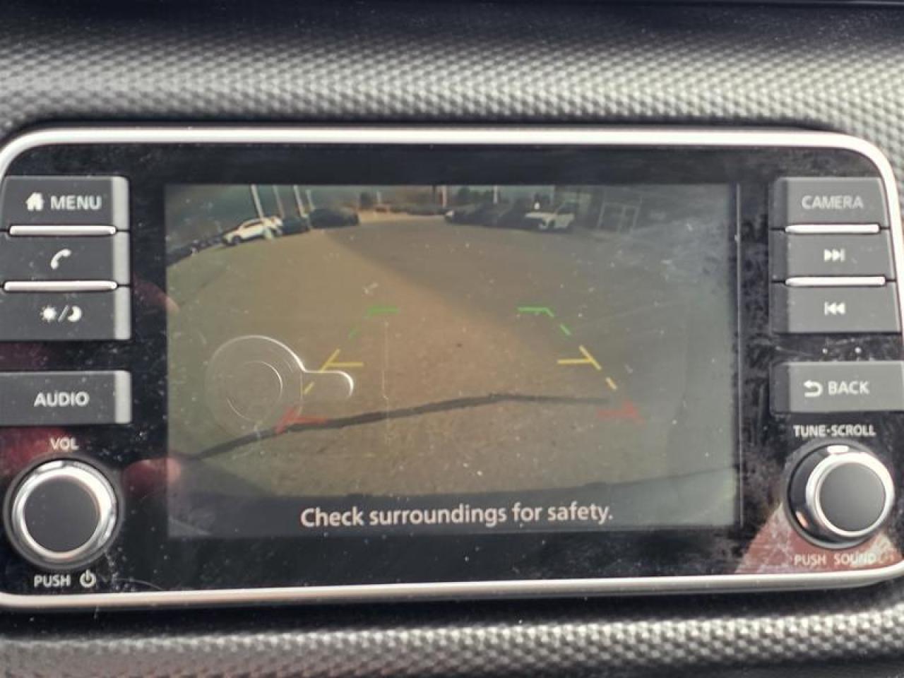 2020 Nissan Kicks SV CVT Photo