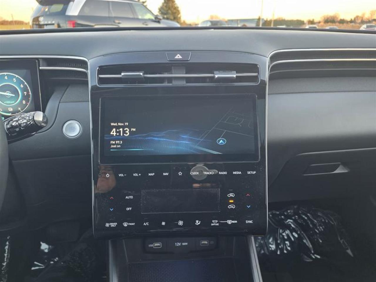 2024 Hyundai Tucson Hybrid Luxury AWD Photo