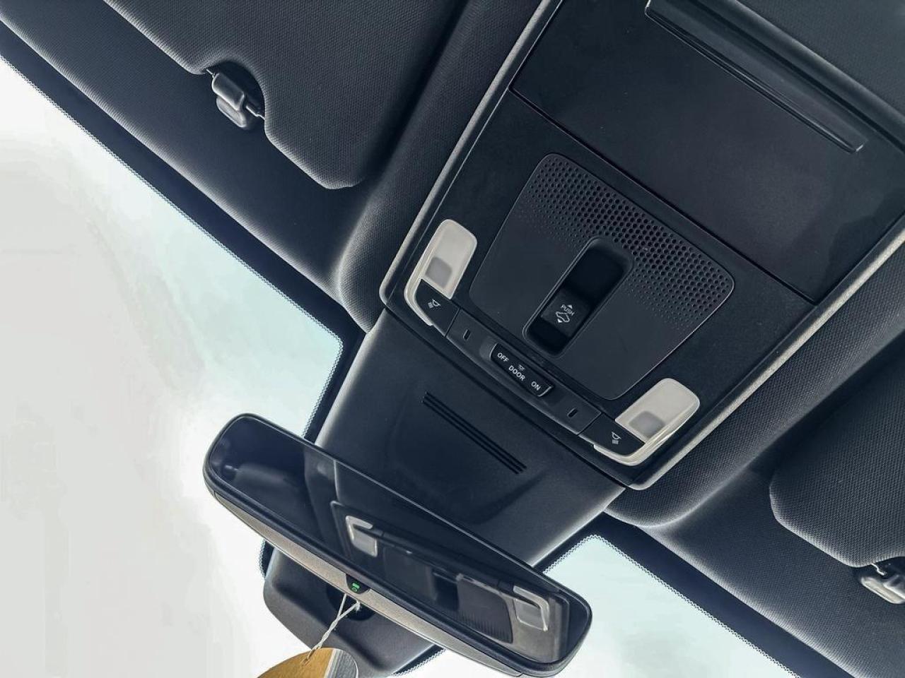 2024 Honda CR-V Hybrid Touring Photo