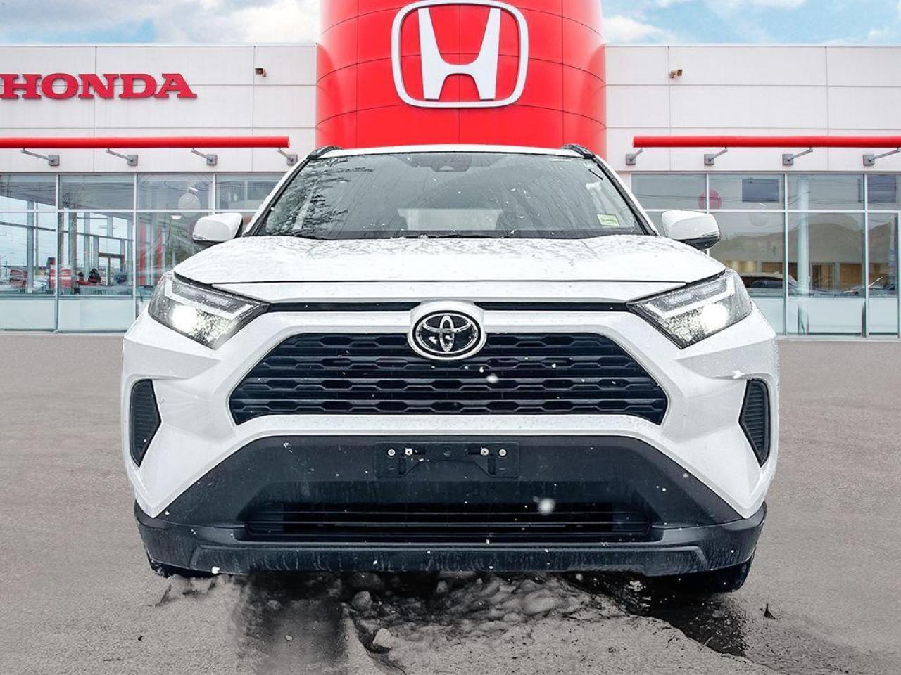 2022 Toyota RAV4 XLE Photo