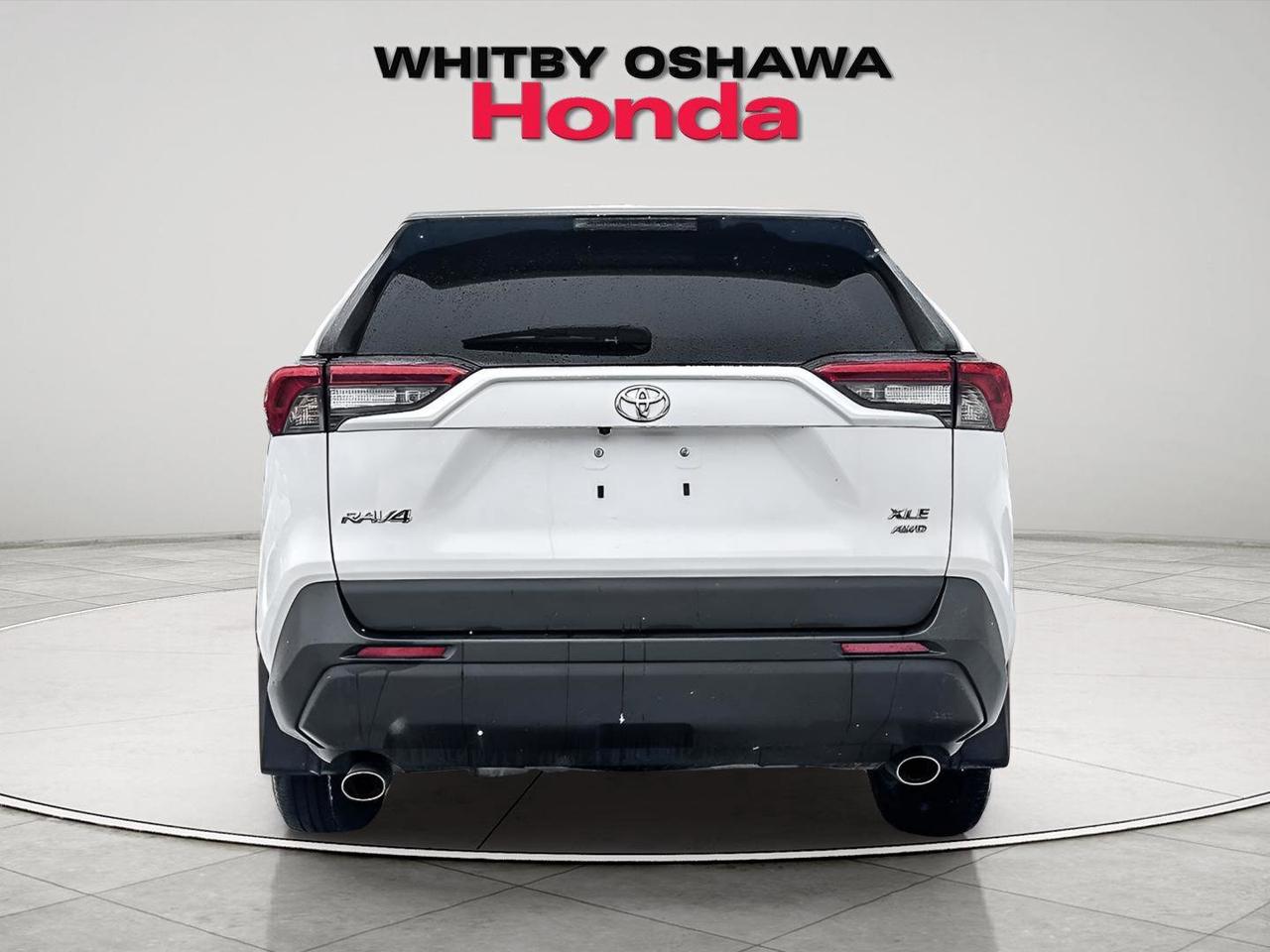 2022 Toyota RAV4 XLE Photo