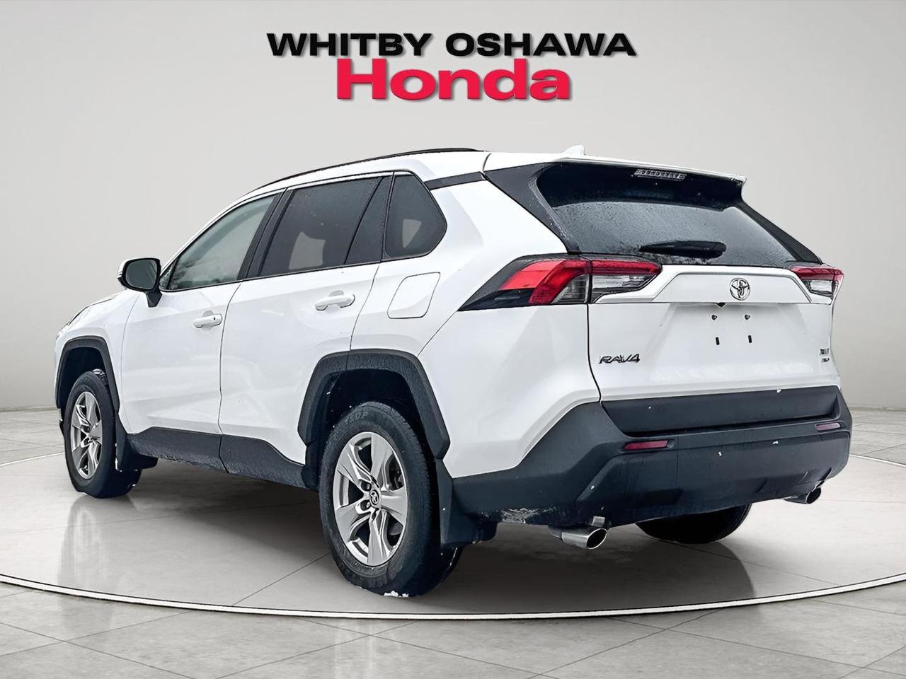 2022 Toyota RAV4 XLE Photo