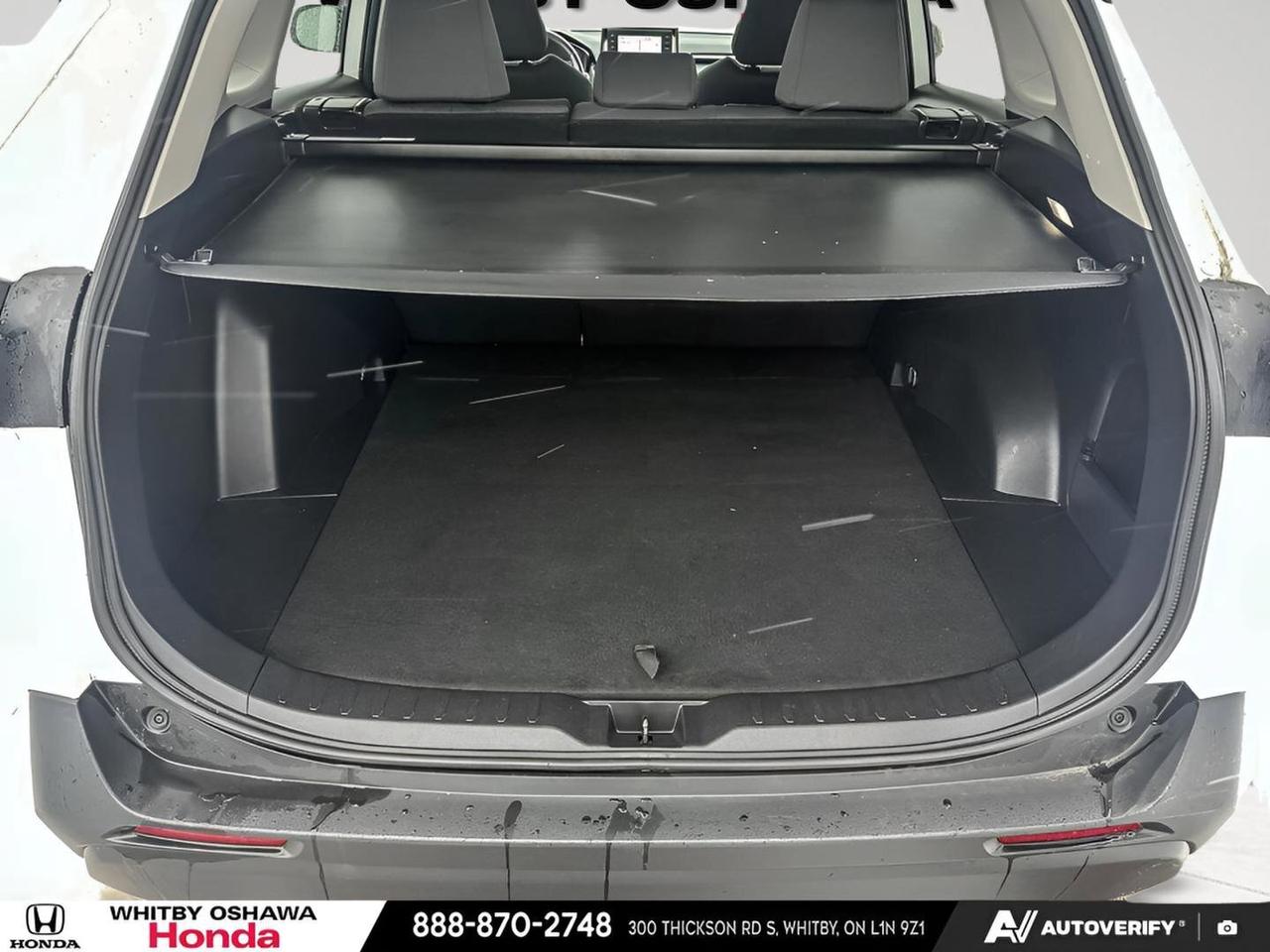 2022 Toyota RAV4 XLE Photo